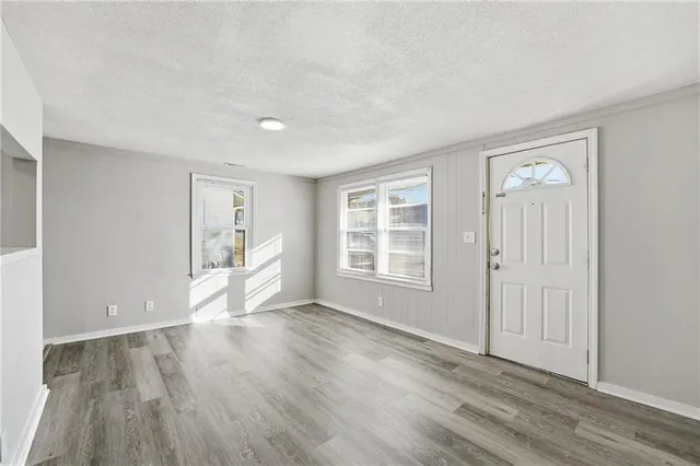 $120,000 | 816 South Woodland Avenue, Independence, MO 64052