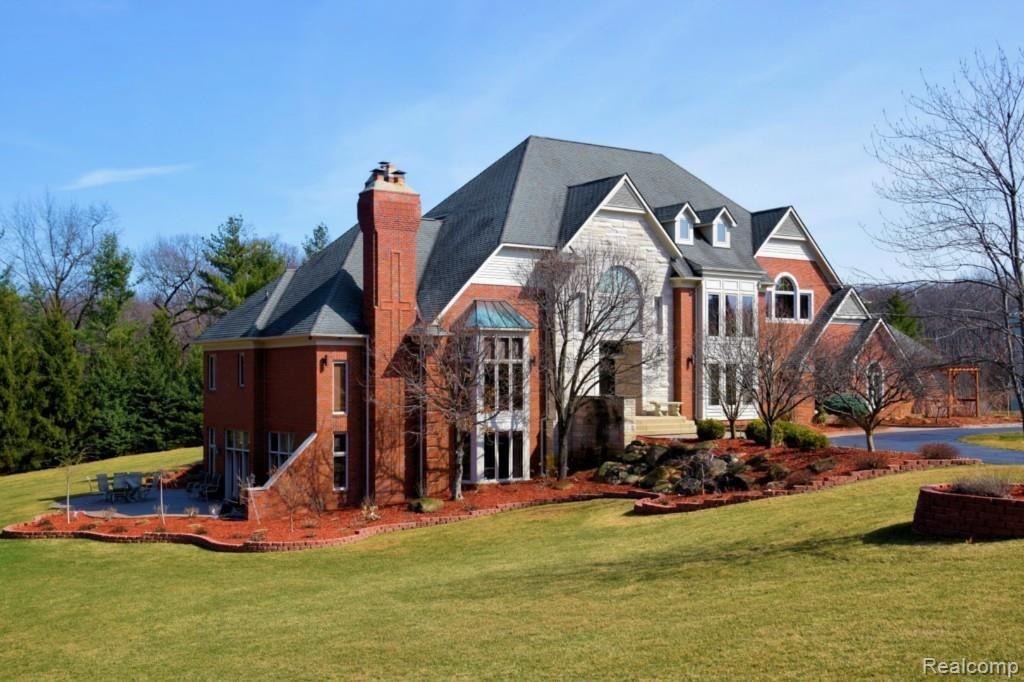 5405 Abbey Drive Rochester, MI 48306 - Photo 1 of 94 Ext (Large).jpg