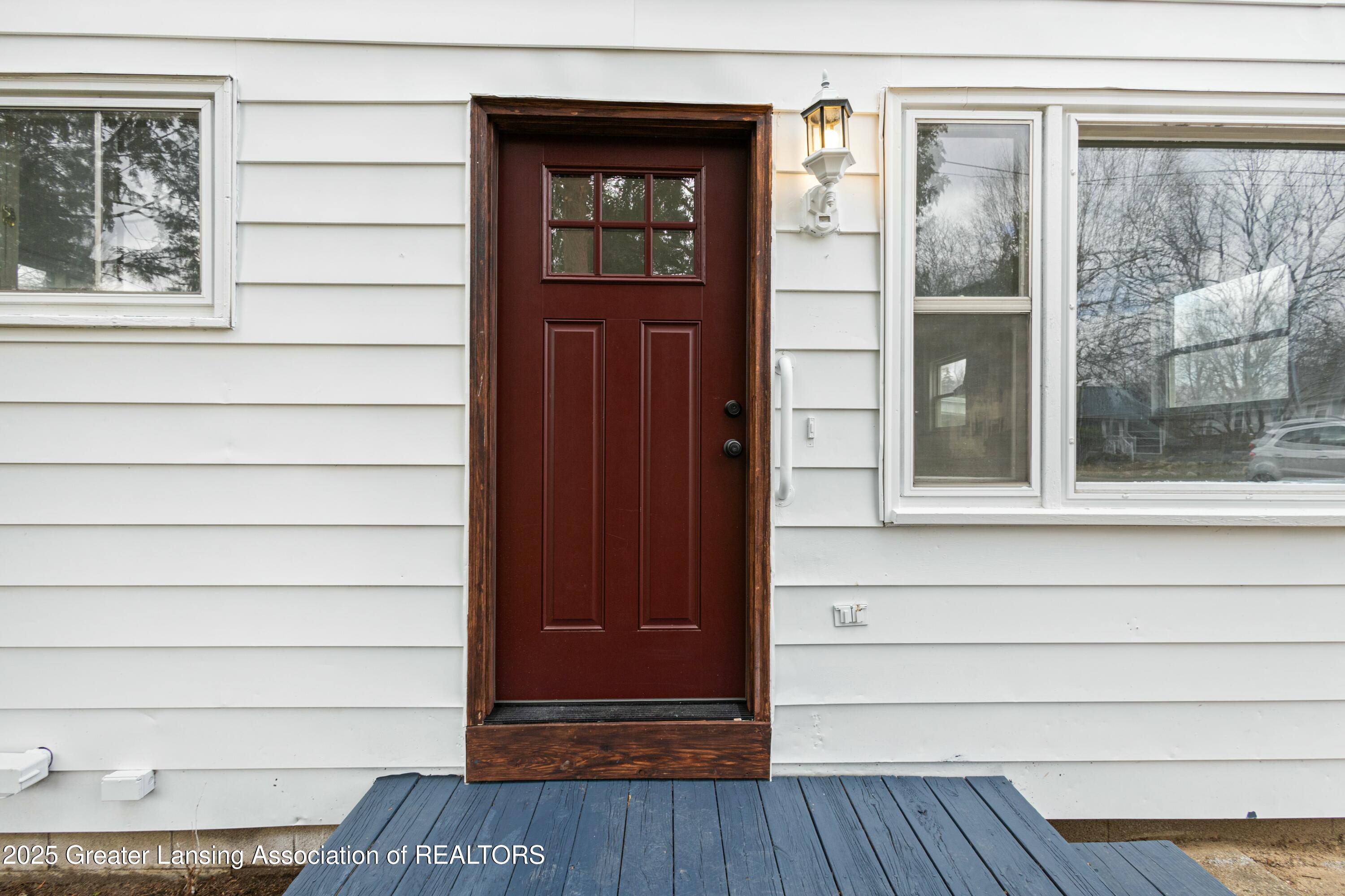 1400 West Valley Road Lansing, MI 48906 - Photo 2 of 58 tempImageTrxDpm