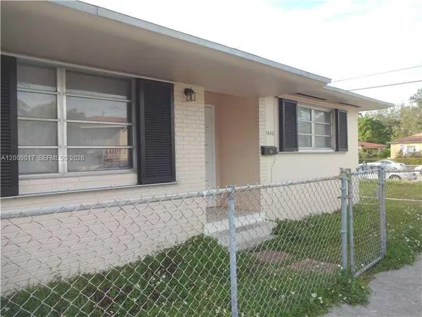 $2,300 | 1602 Southwest 25th Avenue, Unit 1602, Miami, FL 33145