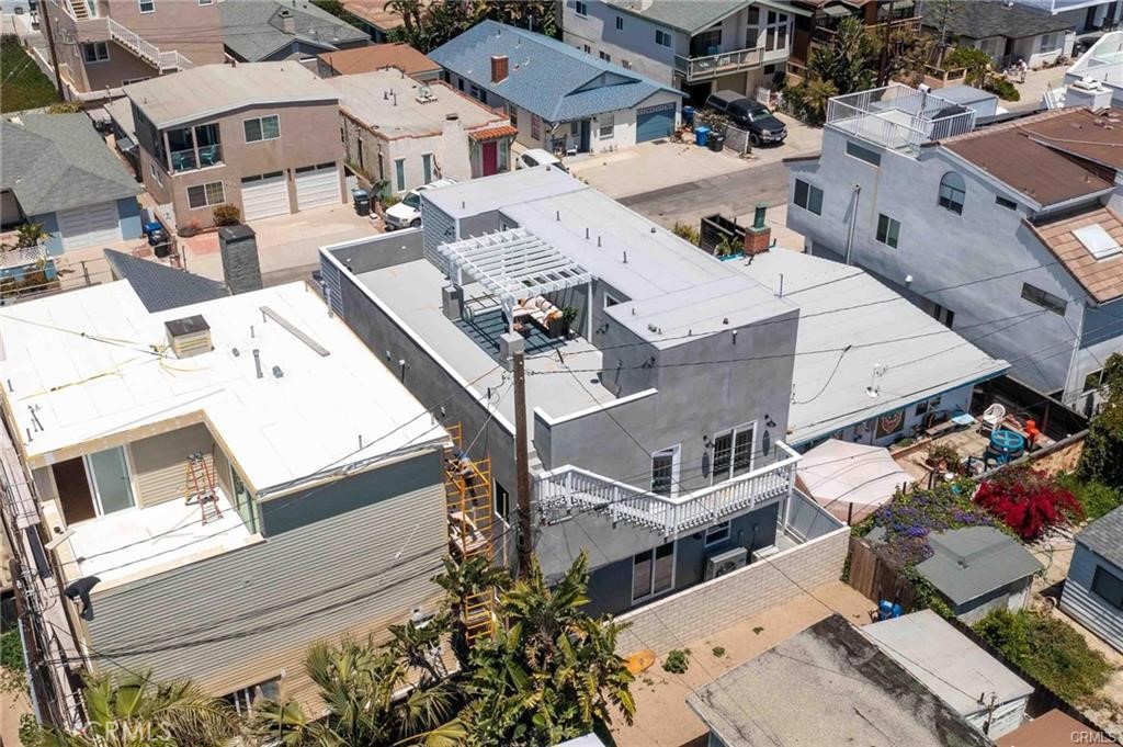 112 Van Nuys Avenue Oxnard, CA 93035 - Photo 21 of 58 an aerial view of a house with a big yard