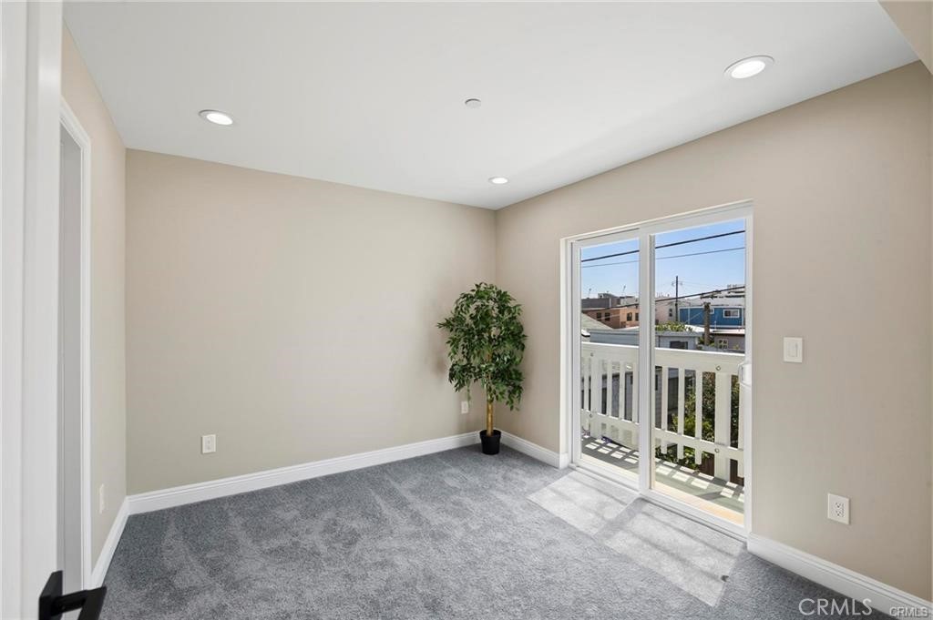 112 Van Nuys Avenue Oxnard, CA 93035 - Photo 45 of 58