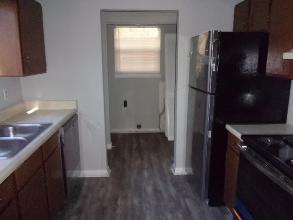 $850 | 2463 Raymond Diehl Road, Tallahassee, FL 32309