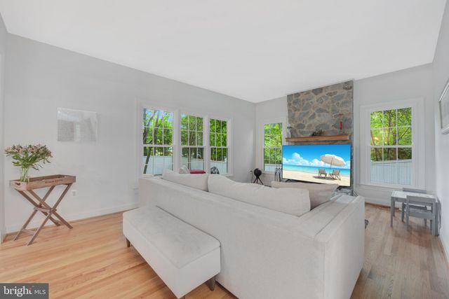 $1,299,000 | 1616 Noral Place, Alexandria, VA 22308