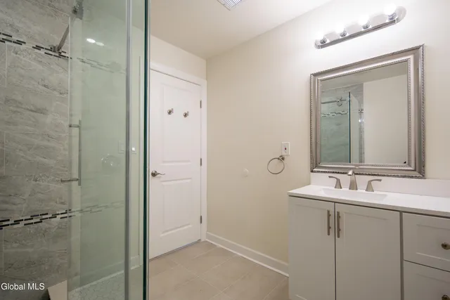 $2,150 | 489 Grooms Road, Unit C, Clifton Park, NY 12065