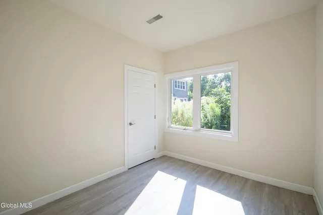 $2,150 | 489 Grooms Road, Unit C, Clifton Park, NY 12065