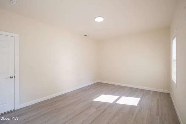 $2,150 | 489 Grooms Road, Unit C, Clifton Park, NY 12065