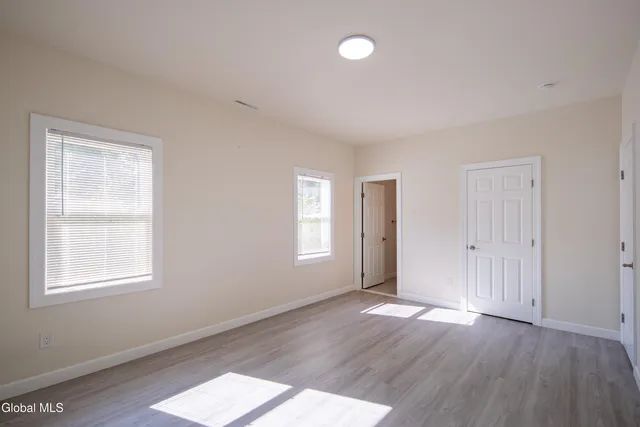 $2,150 | 489 Grooms Road, Unit C, Clifton Park, NY 12065