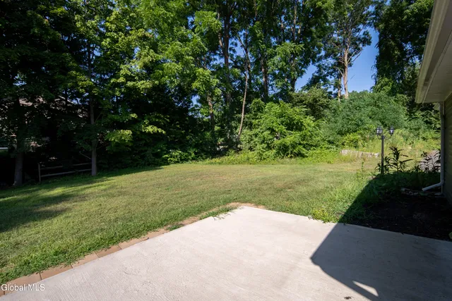 $2,150 | 489 Grooms Road, Unit C, Clifton Park, NY 12065