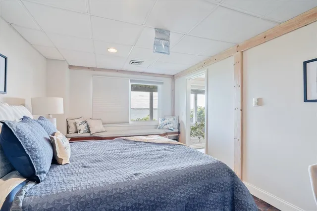 $5,000 | 90 Macomber Lane, Portsmouth, RI 02871