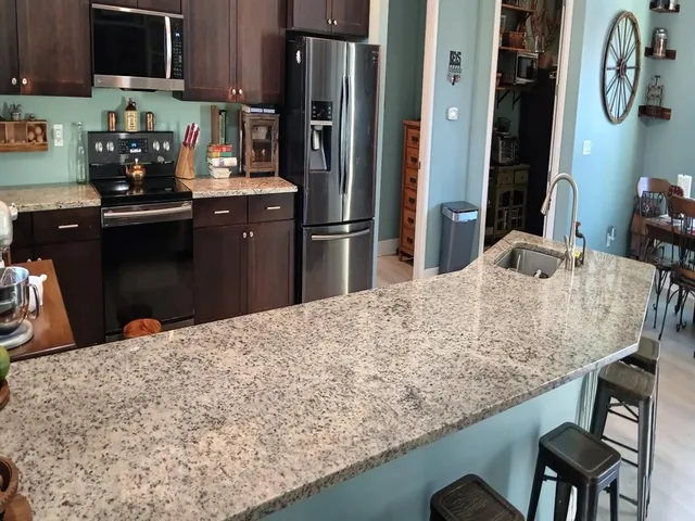 $689,999 | 22531 5th Street, Howey-in-the-Hills, FL 34737