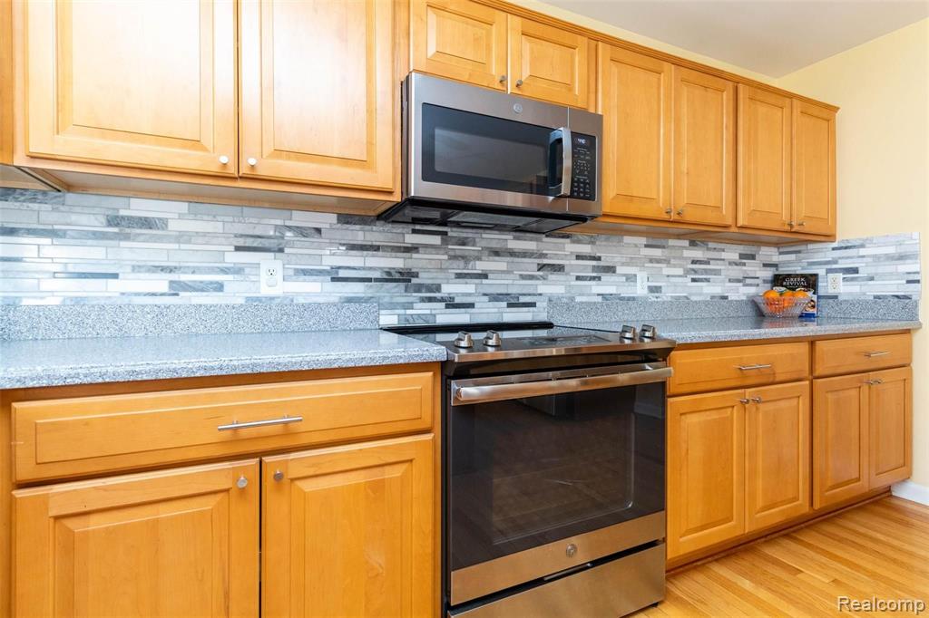 2487 Jackson Drive Rochester Hills, MI 48309 - Photo 12 of 41