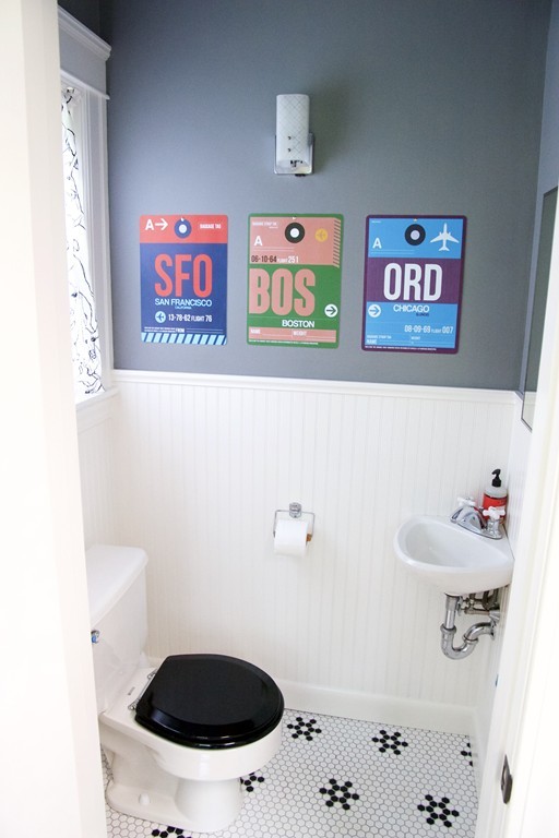 41 Havelock Road Worcester, MA 01602 - Photo 8 of 30 a bathroom with a toilet and a sink