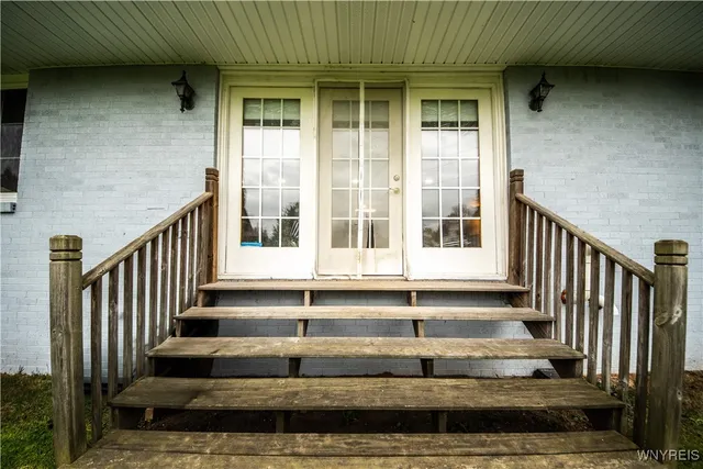 $699,900 | 9250 Greiner Road, Clarence, NY 14031