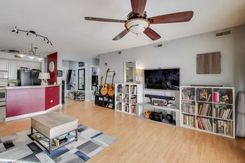 $330,000 | 8300 Callie Avenue, Unit 310, Morton Grove, IL 60053