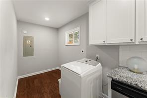 2756 Gresham Rd S East Atlanta, GA 30316 - Photo 14 of 32 a utility room with washer and dryer