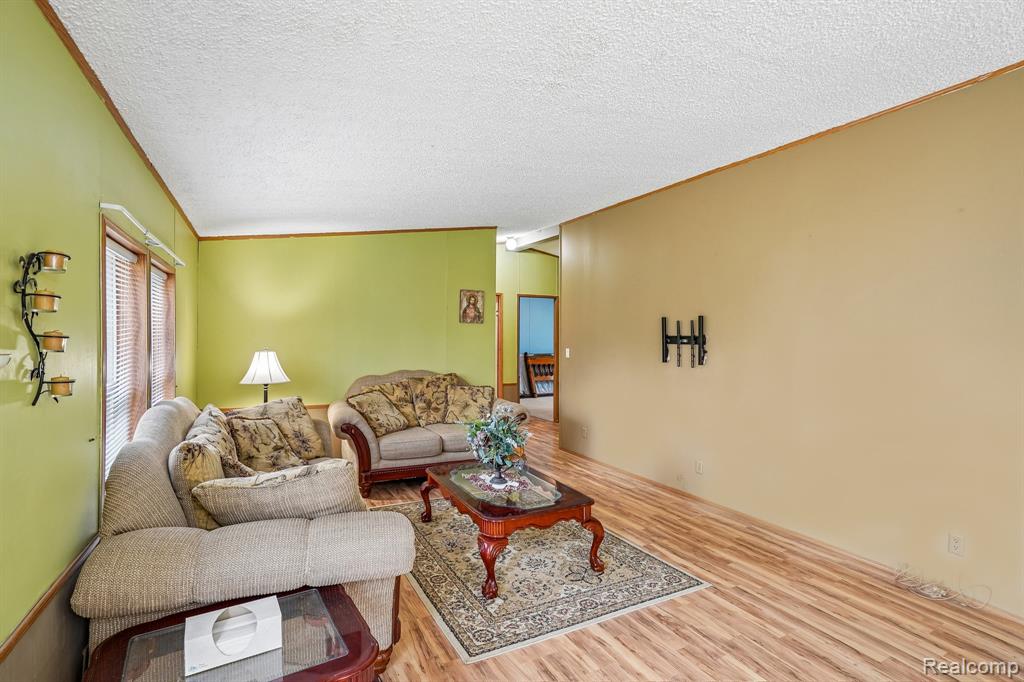 3363 North Branch Road North Branch, MI 48461 - Photo 7 of 38