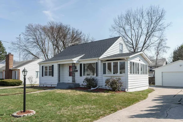 $299,900 | 717 Harriette Street, Fort Atkinson, WI 53538
