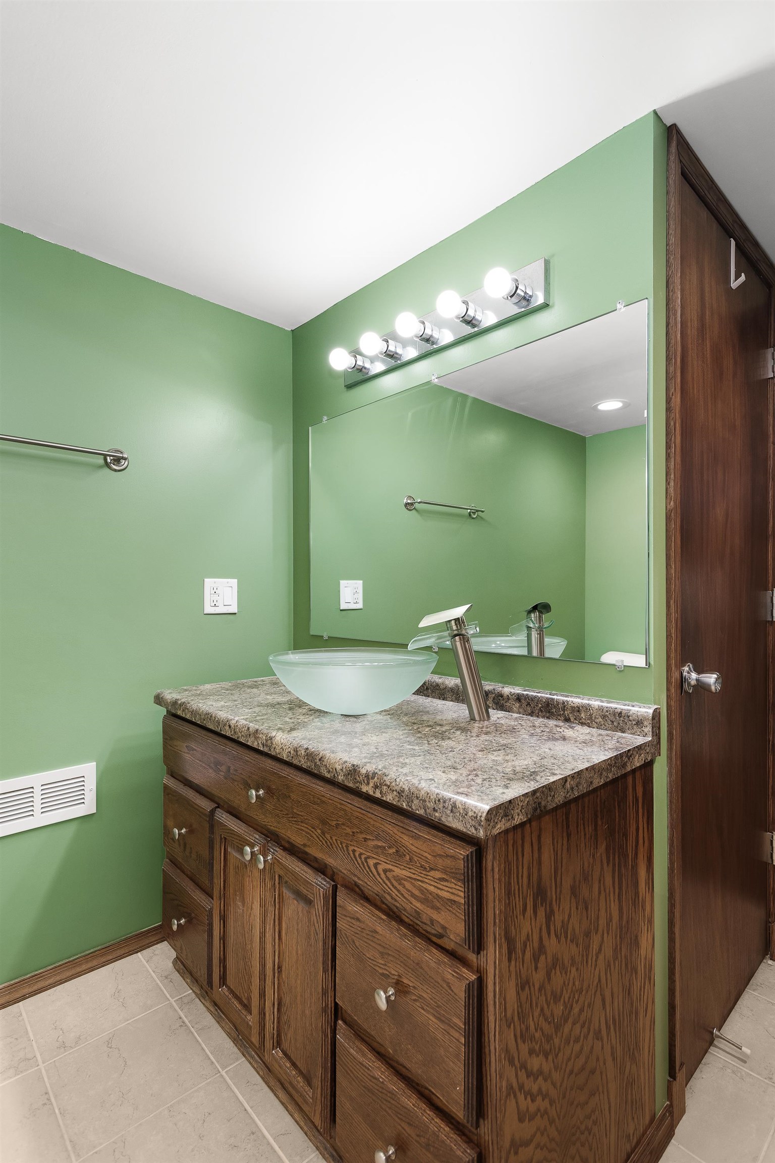 717 Harriette Street Fort Atkinson, WI 53538 - Photo 26 of 39