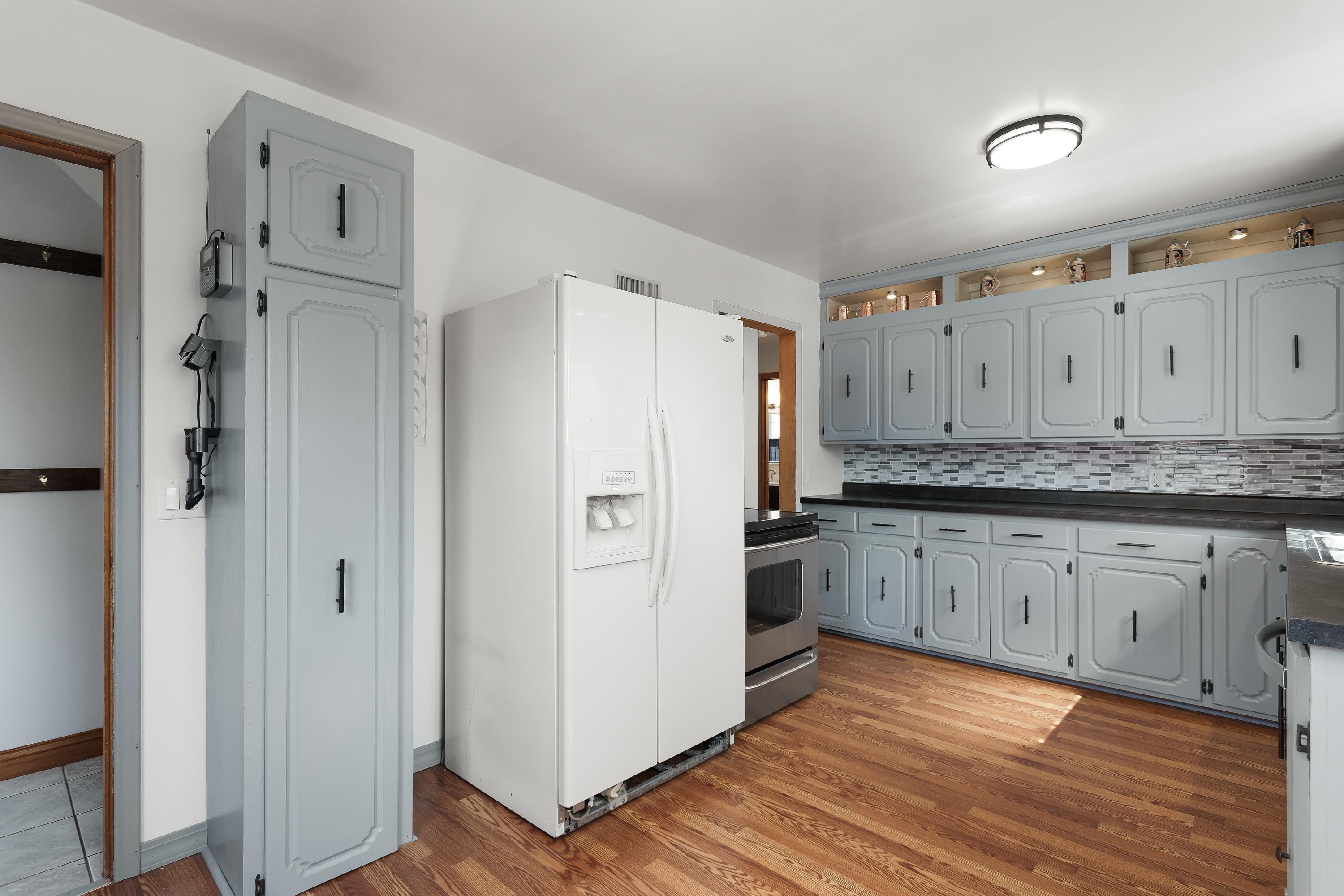 717 Harriette Street Fort Atkinson, WI 53538 - Photo 8 of 39