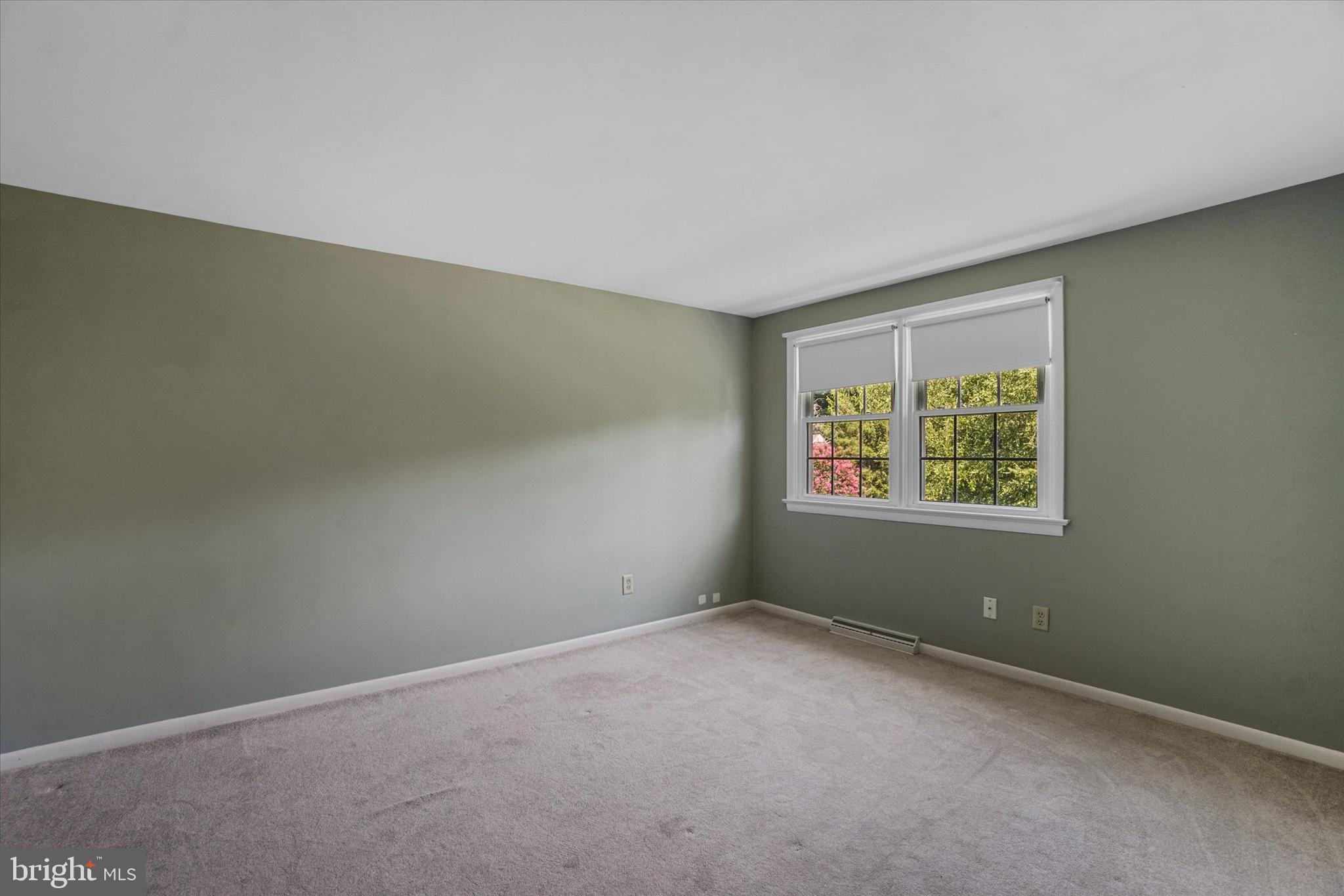 2027 Crescent Road York, PA 17403 - Photo 13 of 43