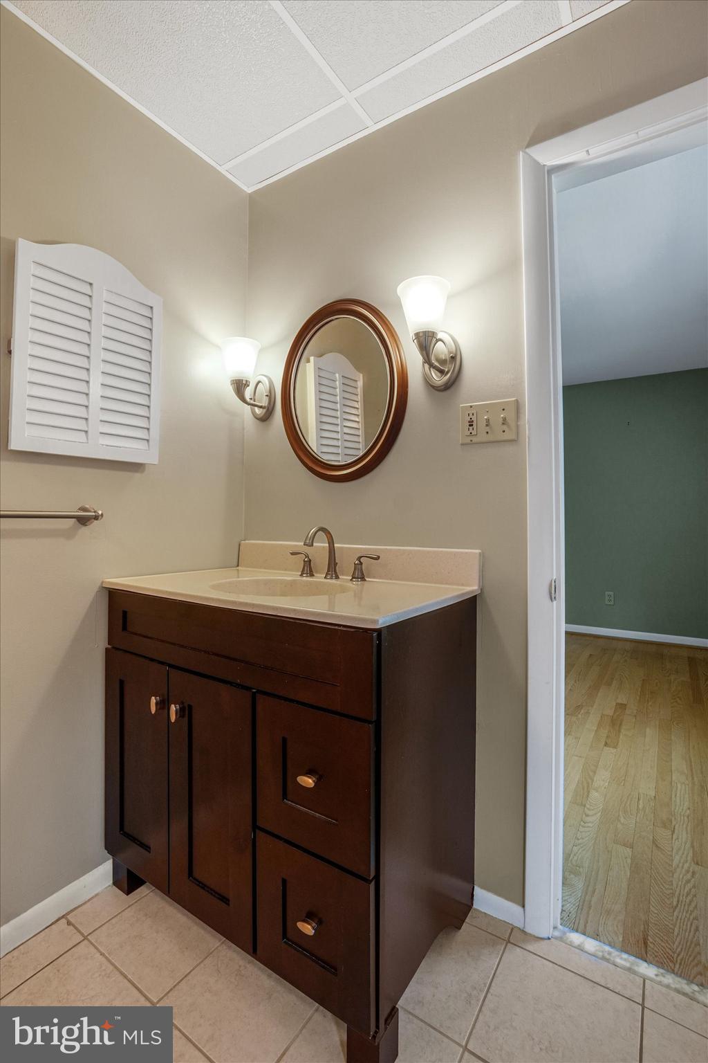 2027 Crescent Road York, PA 17403 - Photo 15 of 43