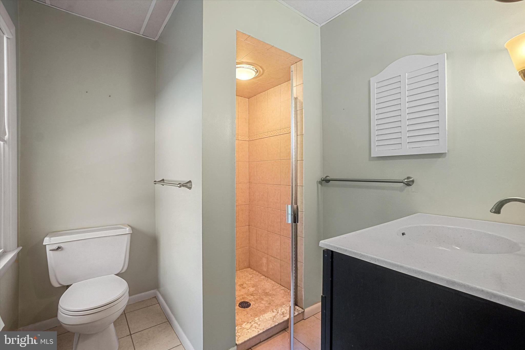 2027 Crescent Road York, PA 17403 - Photo 16 of 43