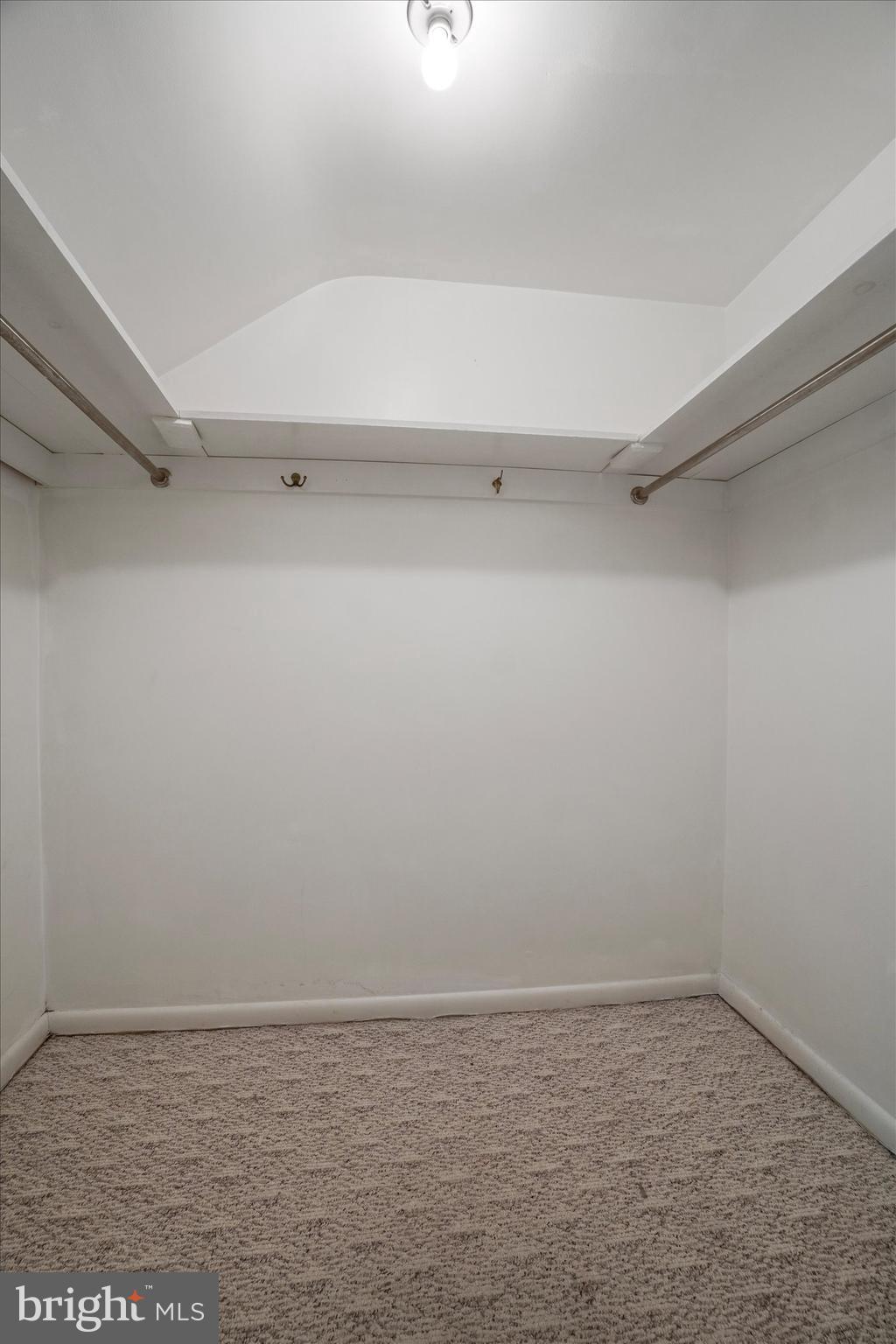 2027 Crescent Road York, PA 17403 - Photo 27 of 43