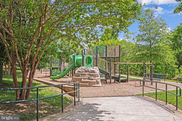 $675,000 | 8217 Castanea Lane, Derwood, MD 20855