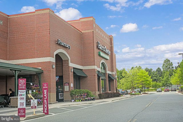 $675,000 | 8217 Castanea Lane, Derwood, MD 20855