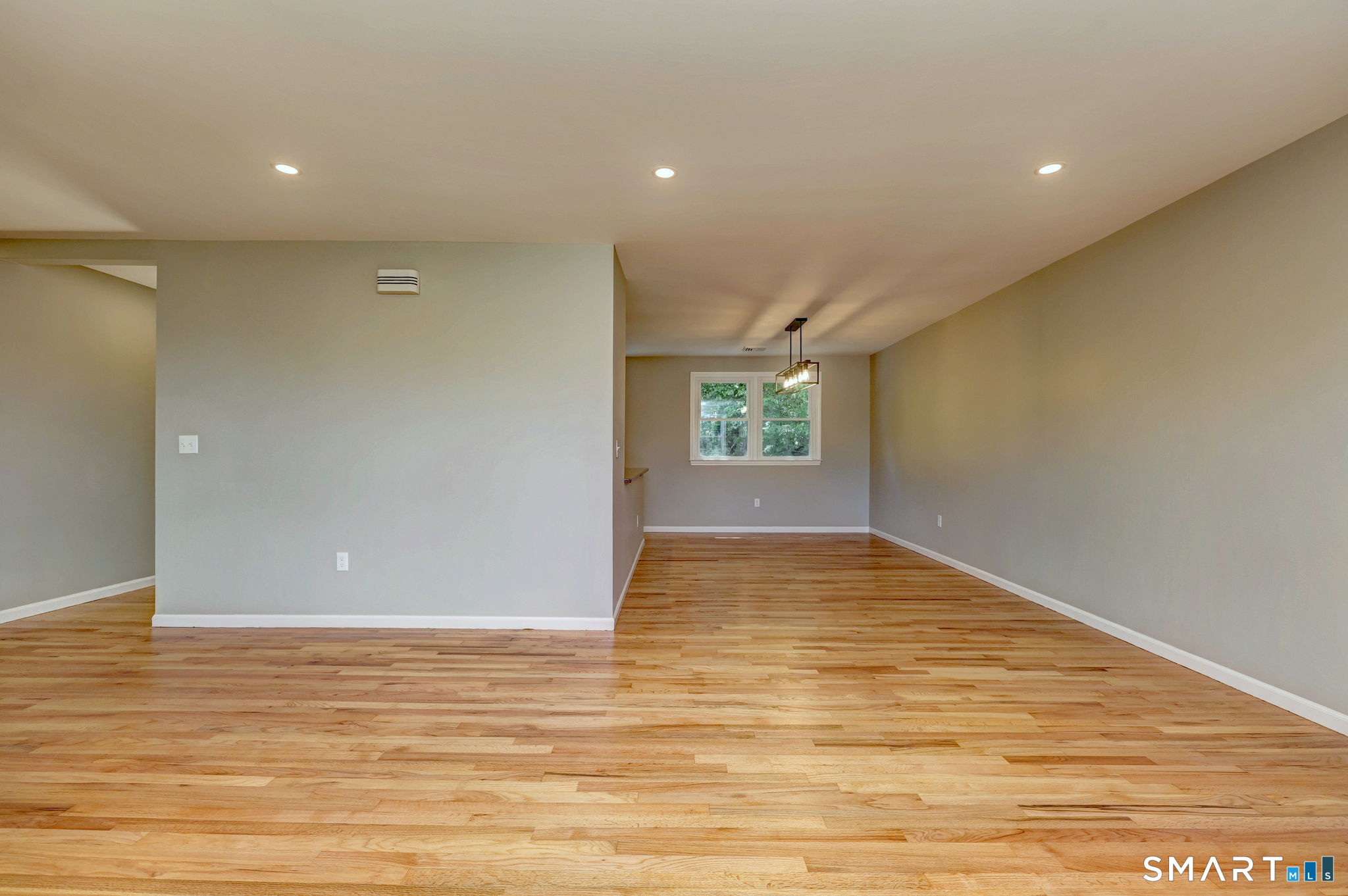 210 Cloudland Road North Haven, CT 06473 - Photo 13 of 40