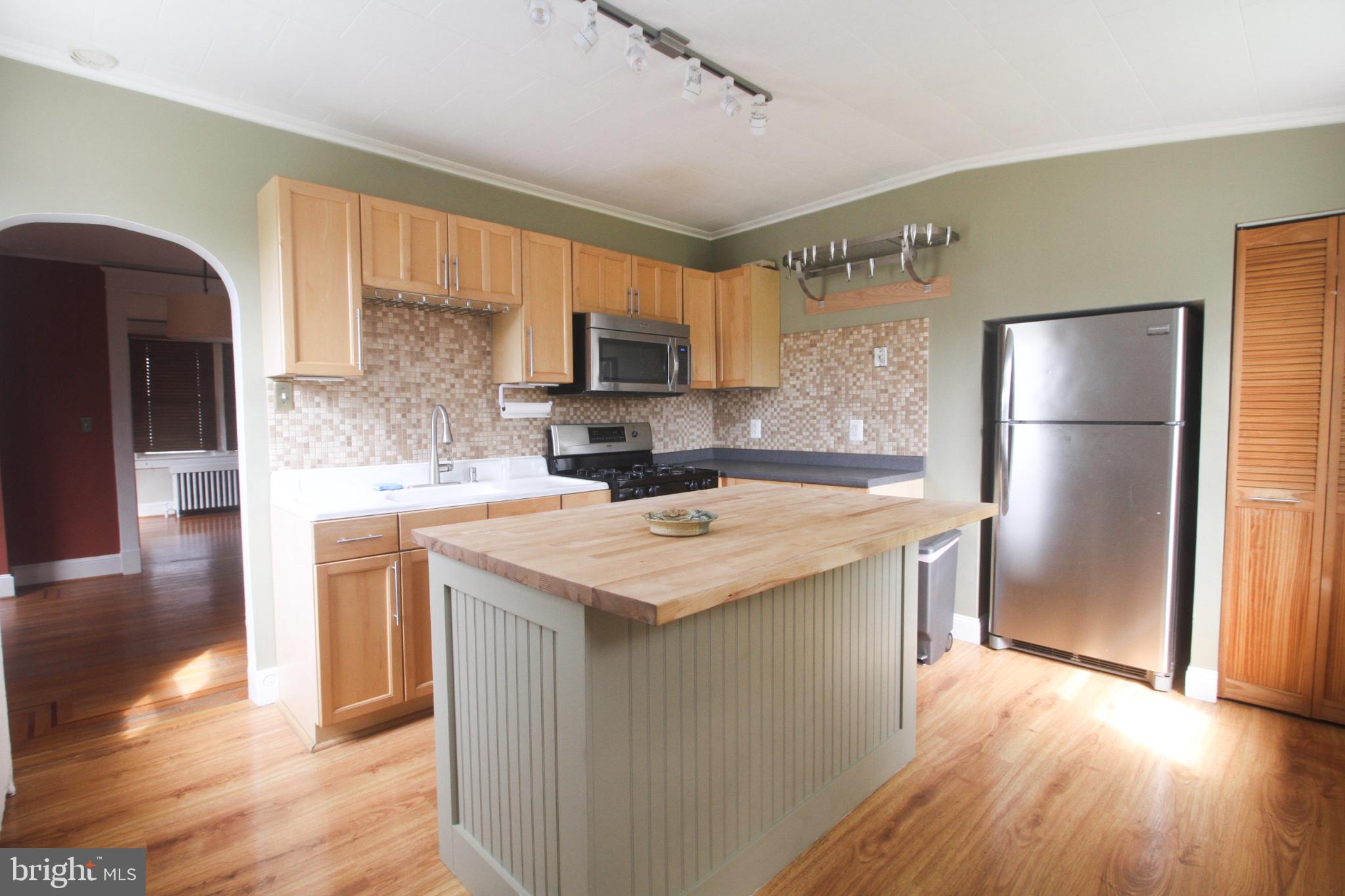 5601 Tramore Road Baltimore, MD 21214 - Photo 14 of 27