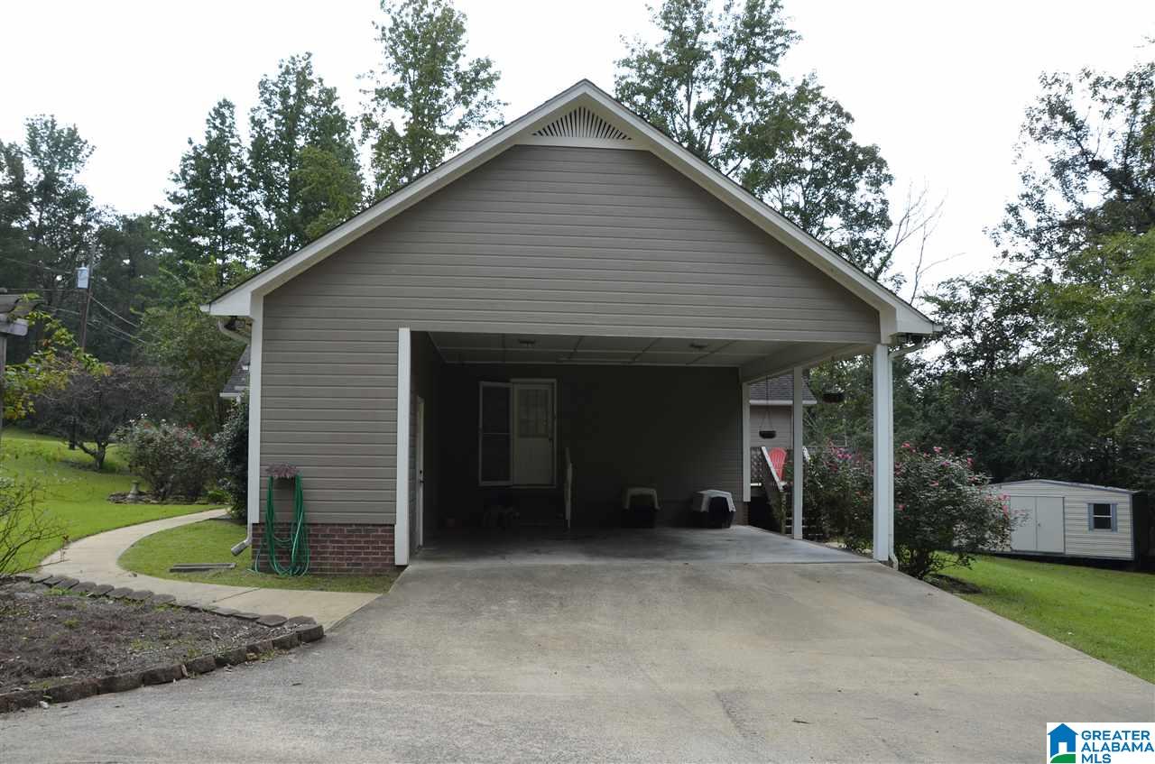 240 Lakeshore Circle Oneonta, AL 35121 - Photo 5 of 35