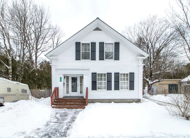 $279,900 | 3050 Glover Road, Glover, VT 05839