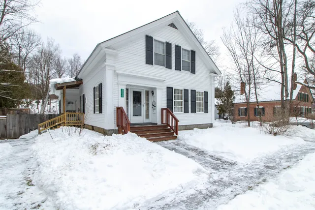 $279,900 | 3050 Glover Road, Glover, VT 05839