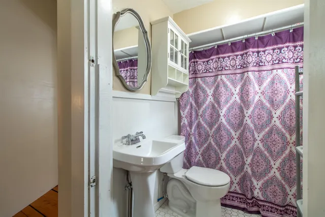 $279,900 | 3050 Glover Road, Glover, VT 05839