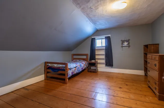 $279,900 | 3050 Glover Road, Glover, VT 05839