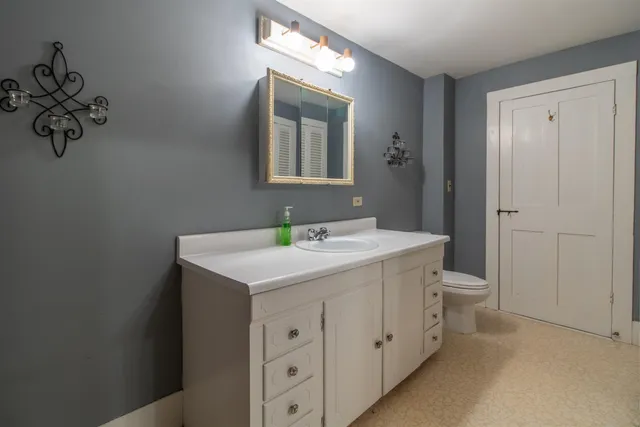 $279,900 | 3050 Glover Road, Glover, VT 05839