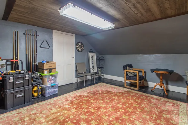 $279,900 | 3050 Glover Road, Glover, VT 05839