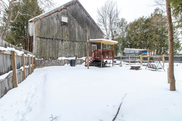 $279,900 | 3050 Glover Road, Glover, VT 05839