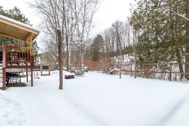 $279,900 | 3050 Glover Road, Glover, VT 05839