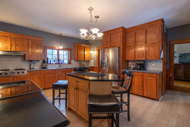 $279,900 | 3050 Glover Road, Glover, VT 05839