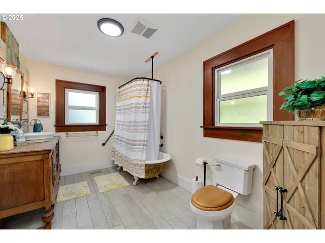 $545,000 | 636 South Nehalem Street, Clatskanie, OR 97016