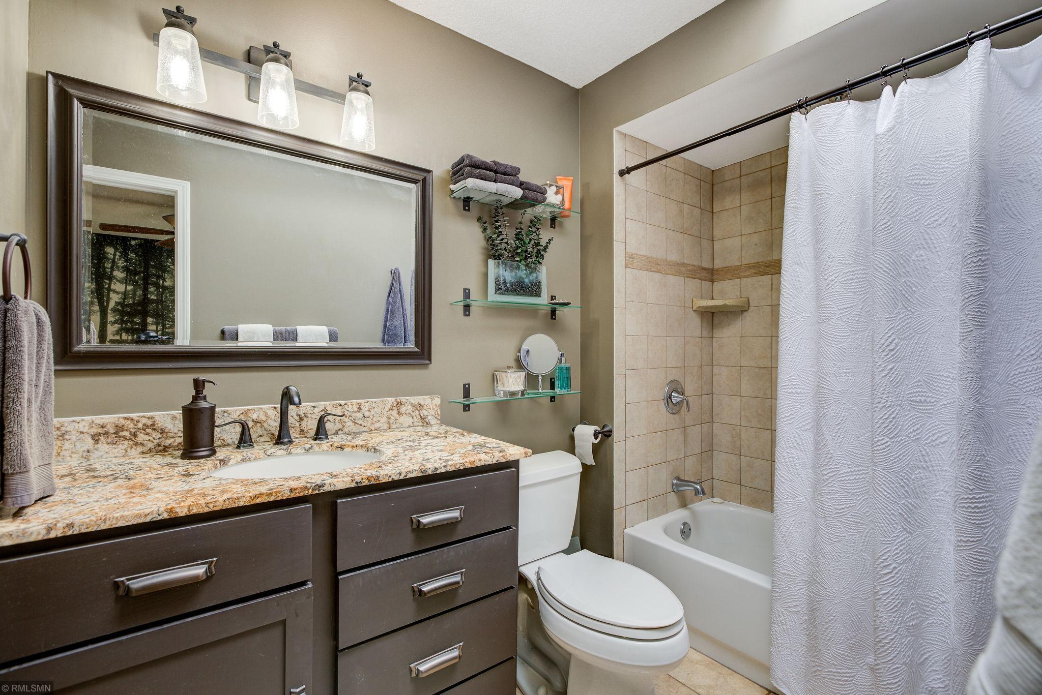 15866 Island View Road Northwest Prior Lake, MN 55372 - Photo 16 of 27 Gallery Image 16