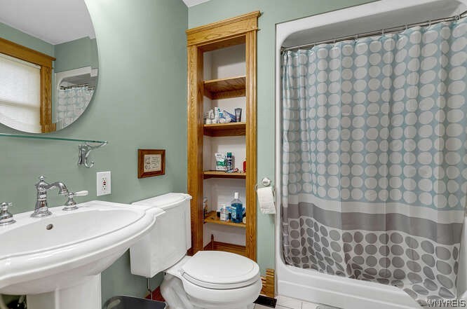 11411 Stolle Road Marilla, NY 14052 - Photo 43 of 50 Bedroom 2&3 bathroom (shared)