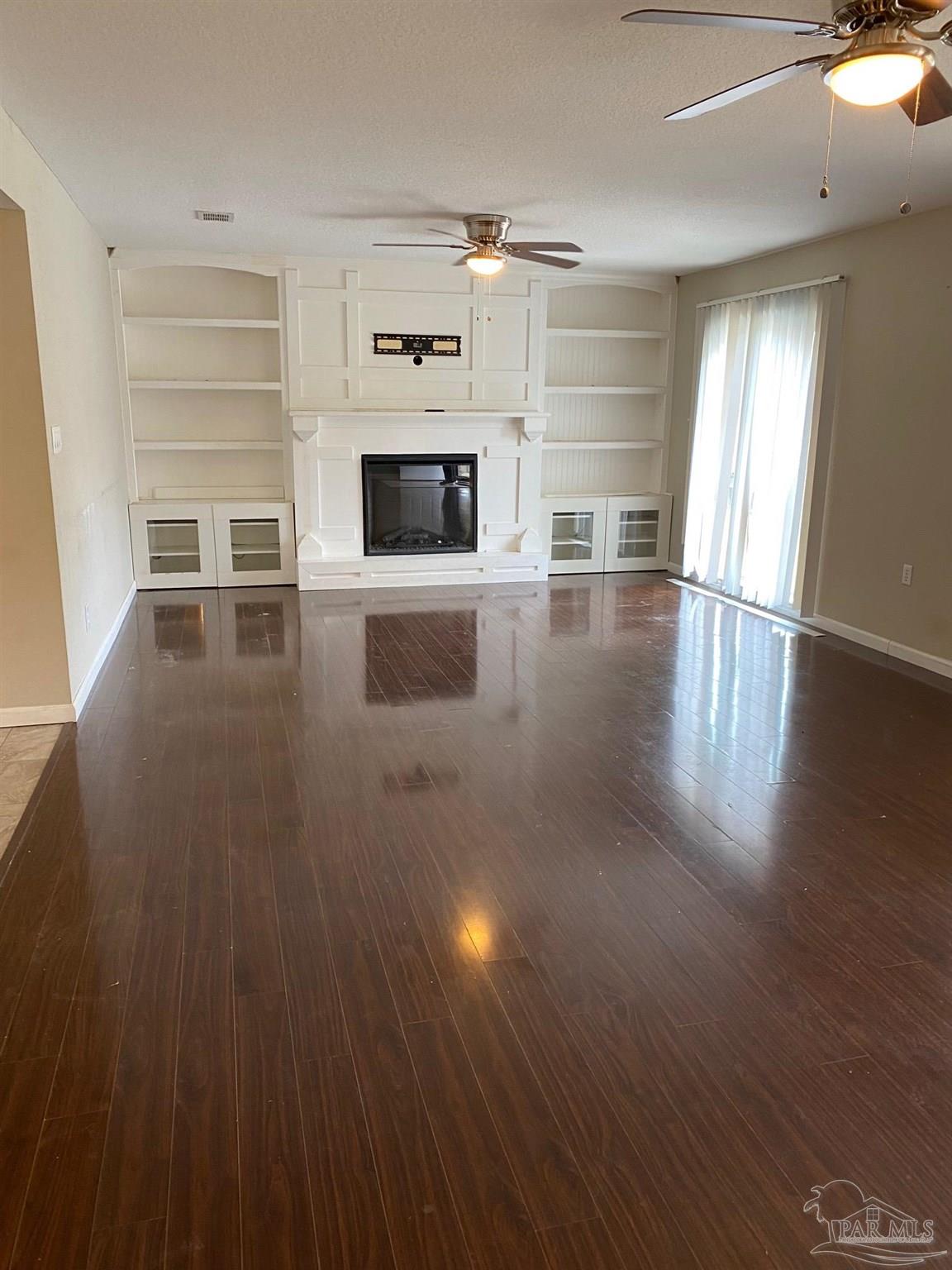 4685 Cyril Drive Pace, FL 32571 - Photo 4 of 13