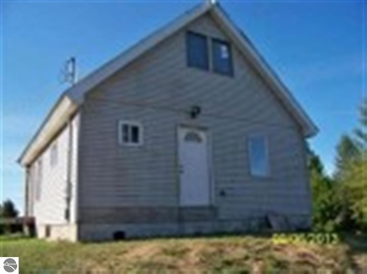 7232 West 12 1/2 Road Mesick, MI 49668 - Photo 3 of 5 1782707-2.JPG