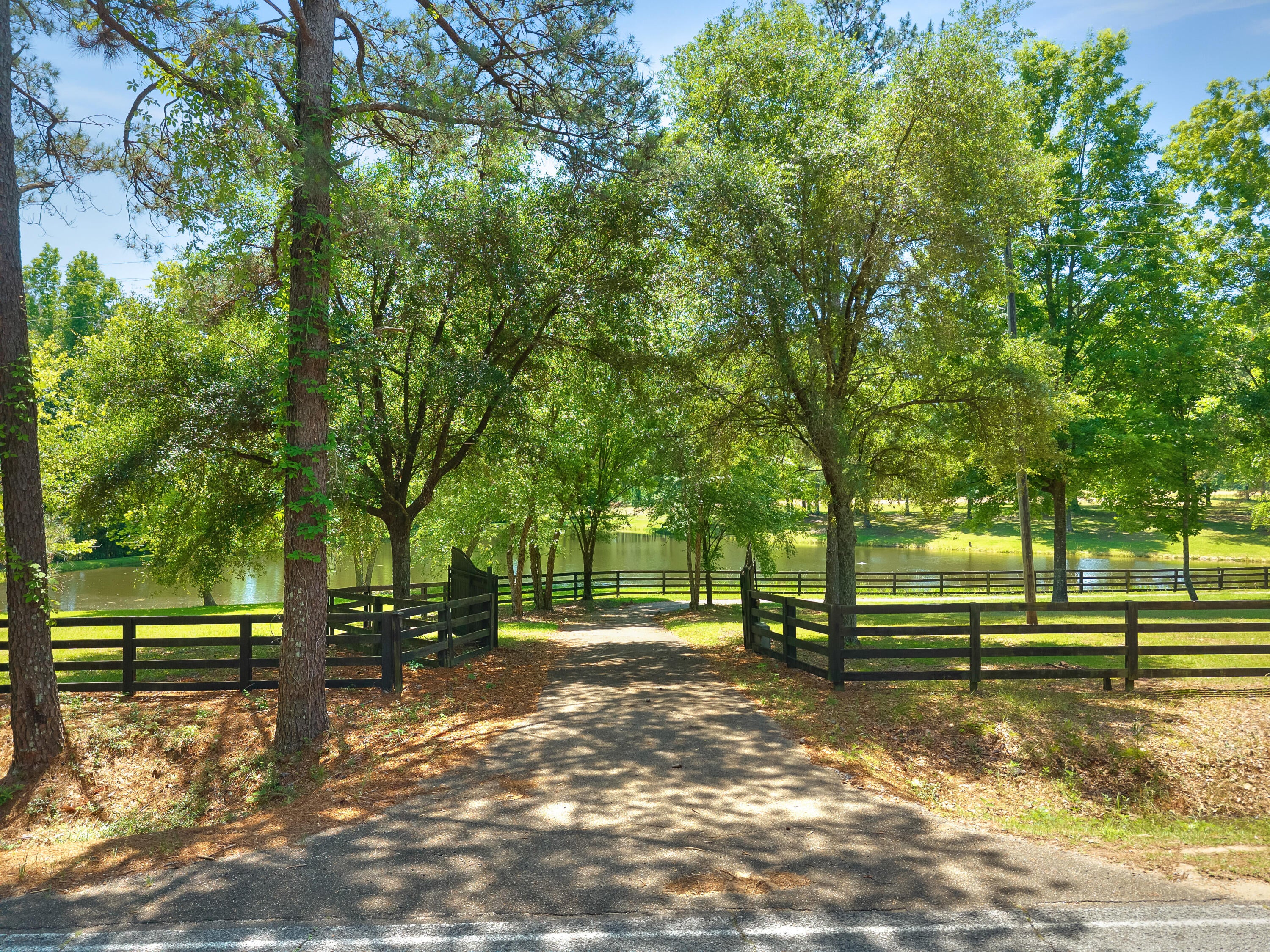 5844 North Williamsburg Road Bassfield, MS 39421 - Photo 3 of 109 Gallery Image 3