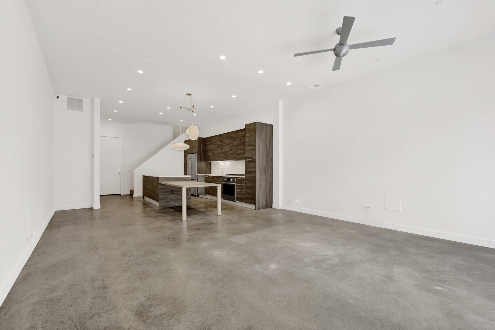 1017 North Cleveland Avenue, Unit 4 Chicago, IL 60610 - Photo 12 of 35