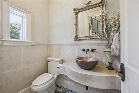 $1,150,000 | 37 Hackberry Lane, Houston, TX 77027